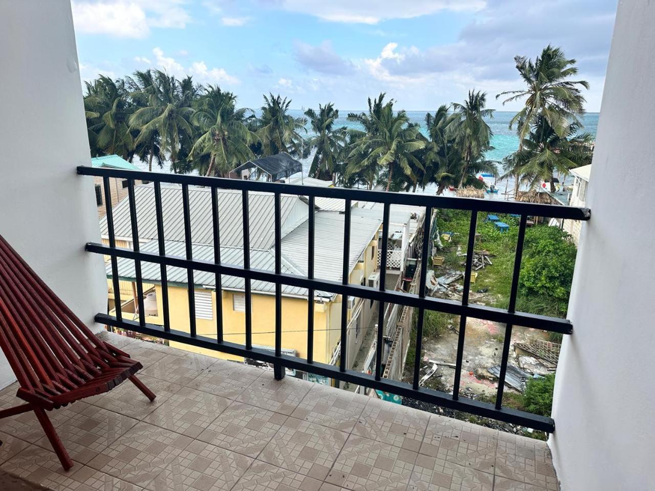 Enjoy Hotel Caye Caulker Exterior foto