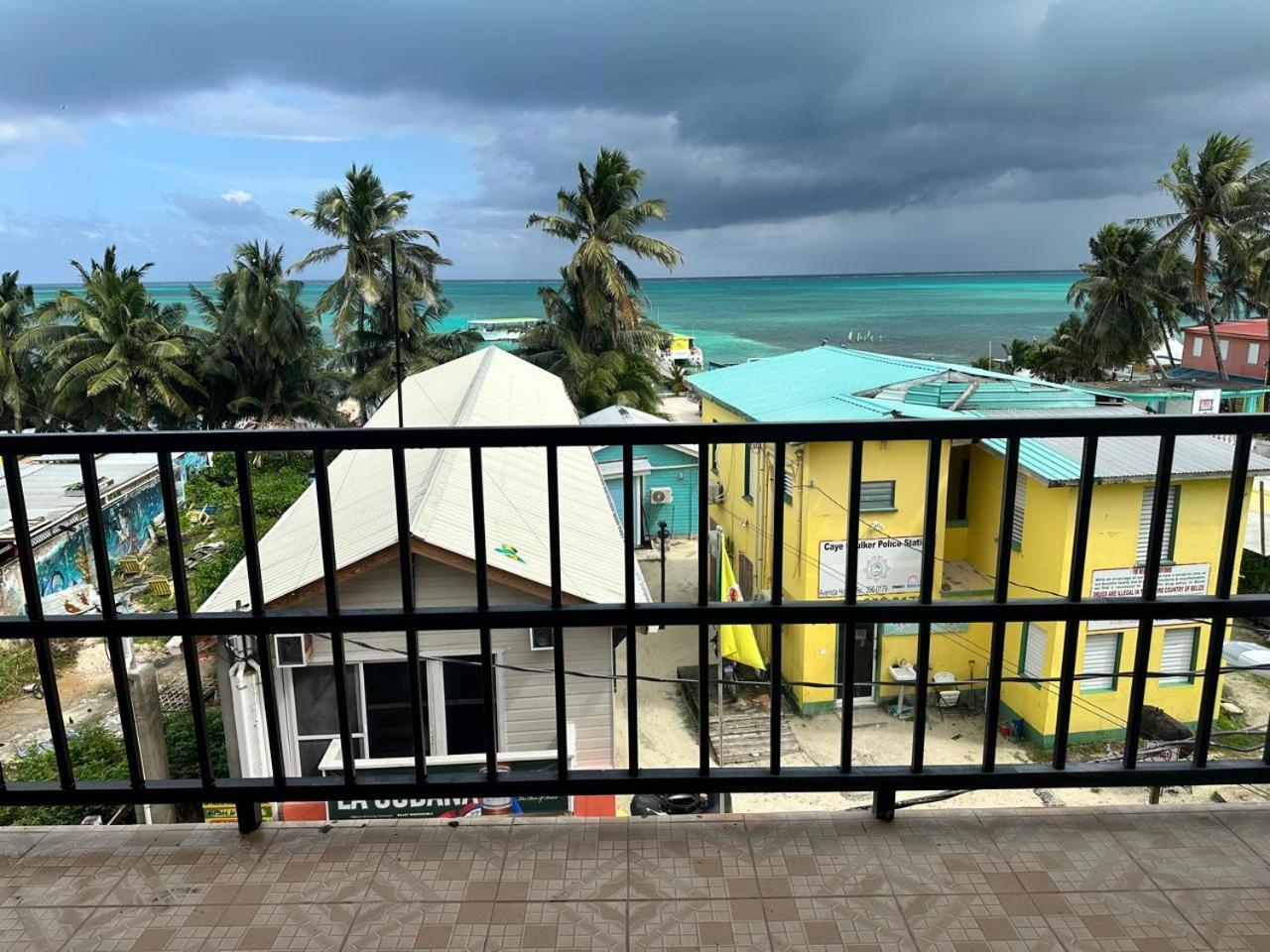 Enjoy Hotel Caye Caulker Exterior foto
